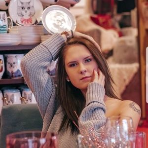 Meet your Posher, Annie